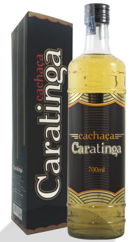 cachaca-caratinga-tradicional-7-anos-700-ml.jpg